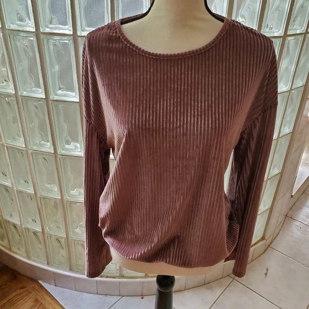 Elegant pullover top